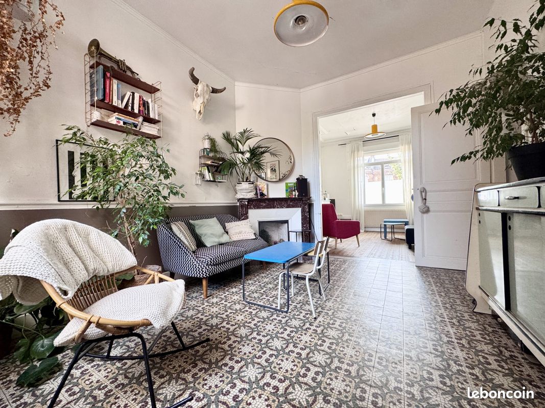 Maison 6 pièces 130 m² · à Amiens · 130 m² · 360 000 €