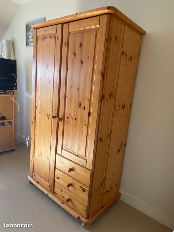 Armoire pin massif (image 4)