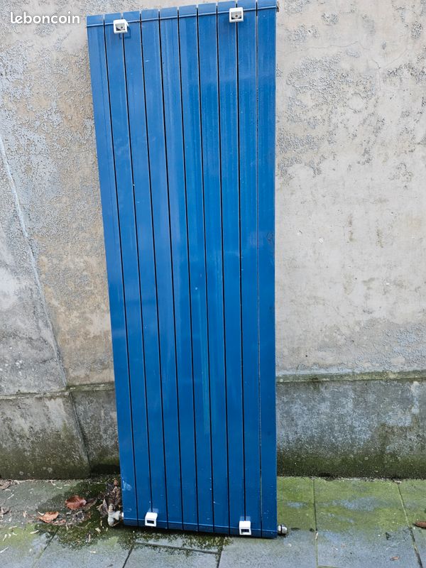 Radiateur Bleu mural vertical (image 2)