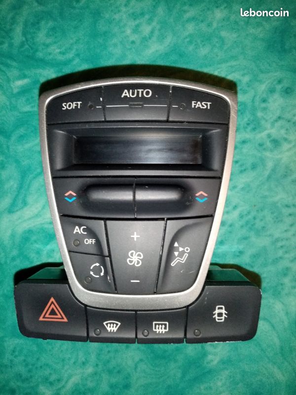 Commande Chauffage/climatisation Renault Mégane III Coupé – Pièce D'origine, Occasion