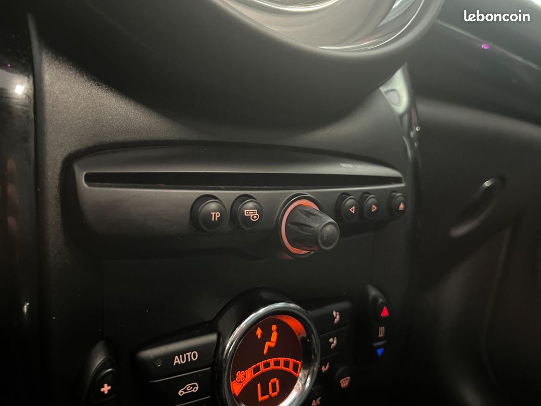 MINI COUNTRYMAN R60 90 ch One D (image 19)