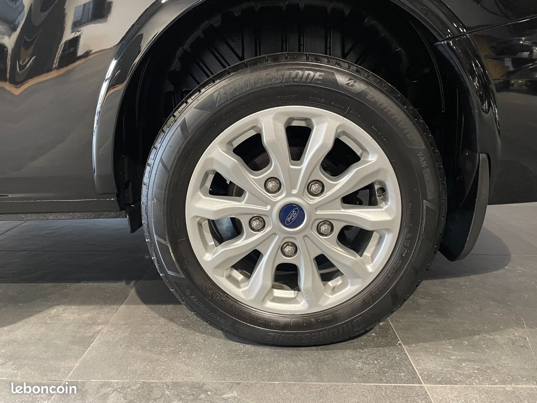 FORD TOURNEO CUSTOM 320 L2H1 2.0 EcoBlue 130 BVA Titanium - TVA (image 46)