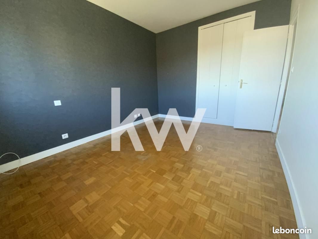 Maison 6 pièces 123 m² - Ambazac 87240 (image principale 2)