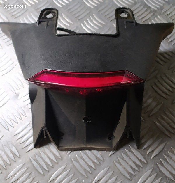 Feu stop KTM 125 200 390 DUKE 2011 à 2017 (image 1)