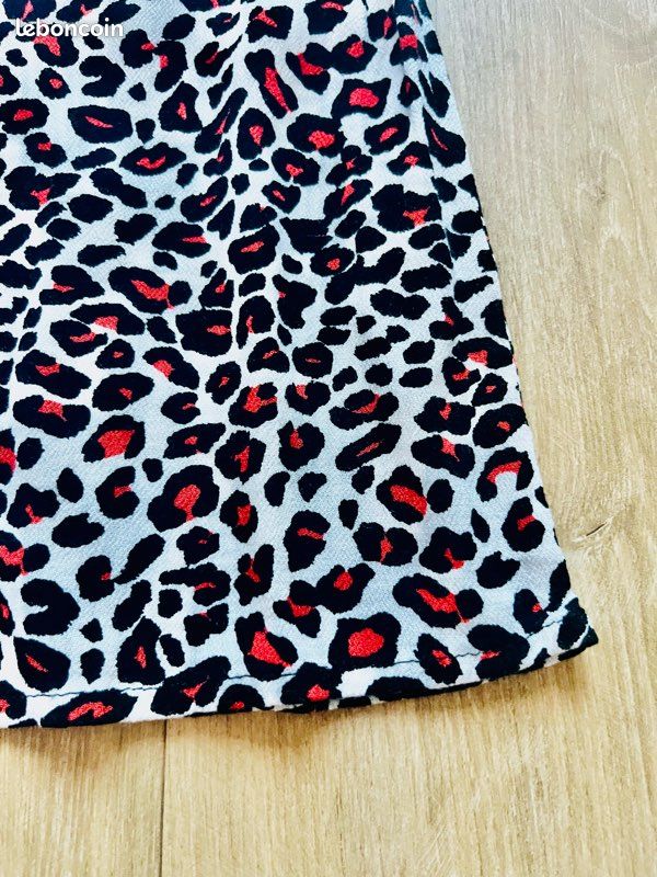 Robe léopard rouge et noir (image 7)