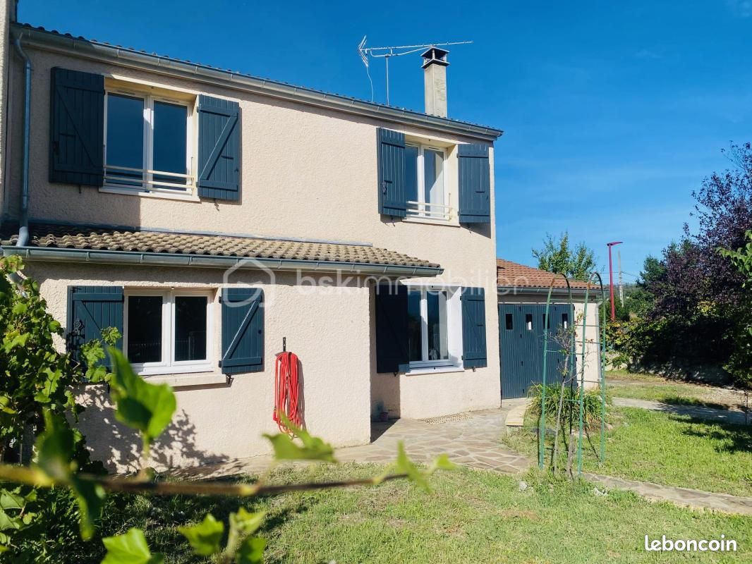 Maison 6 pièces 124 m² · à Génissieux · 124 m² · 244 900 €