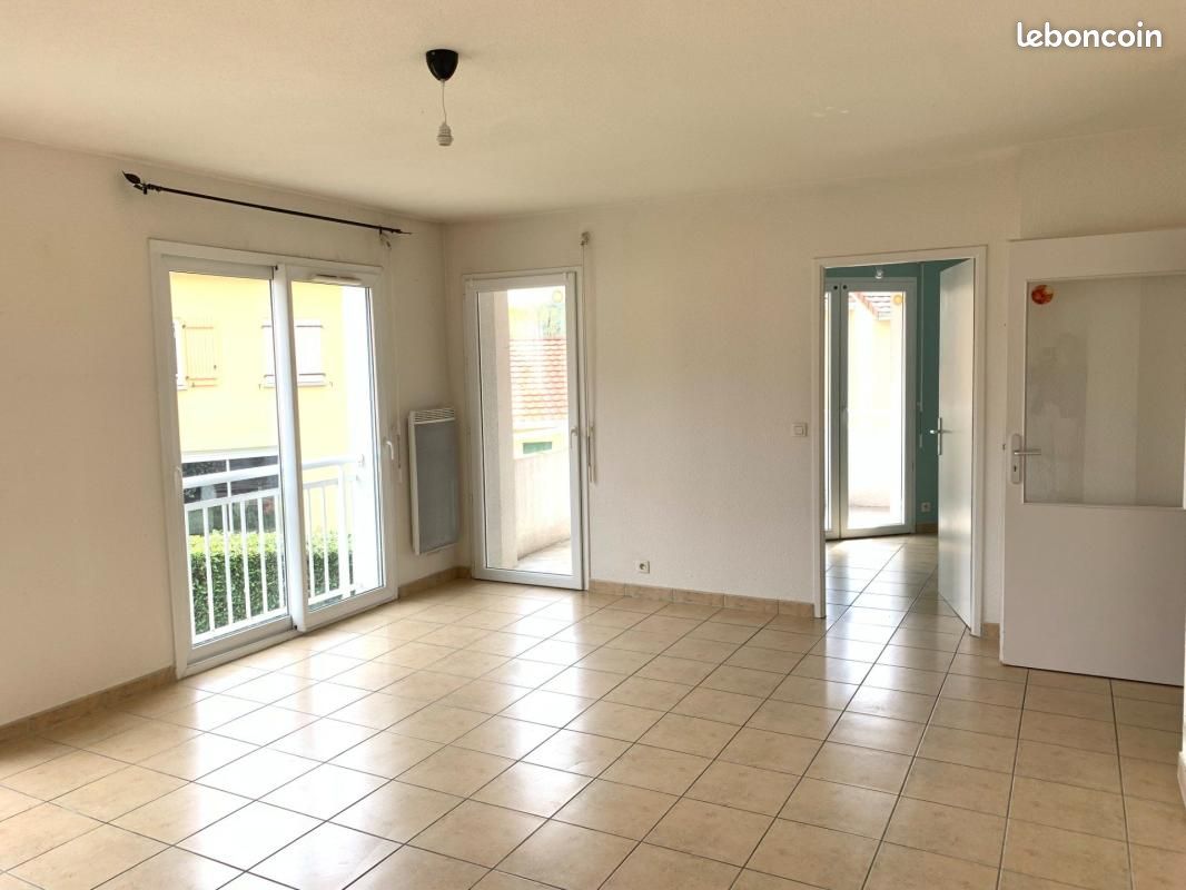 Appartement 3 pièces 65 m² · à Objat · 65 m² · 593 €