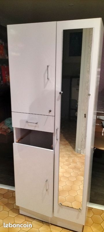 Meuble salle de bain (image 1)