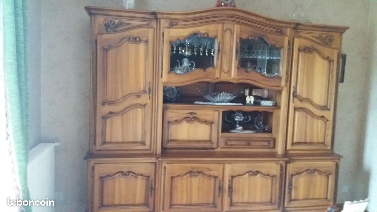 Buffet noyer massif (image 2)