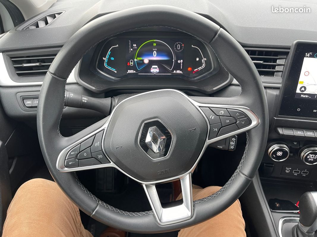 RENAULT Captur E-Tech hybride 145 Evolution (image 12)