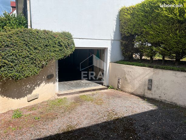 https://img.leboncoin.fr/api/v1/lbcpb1/images/7d/89/3b/7d893b21ef198f79226e7134a2aff7ae46d6887a.jpg?rule=ad-image