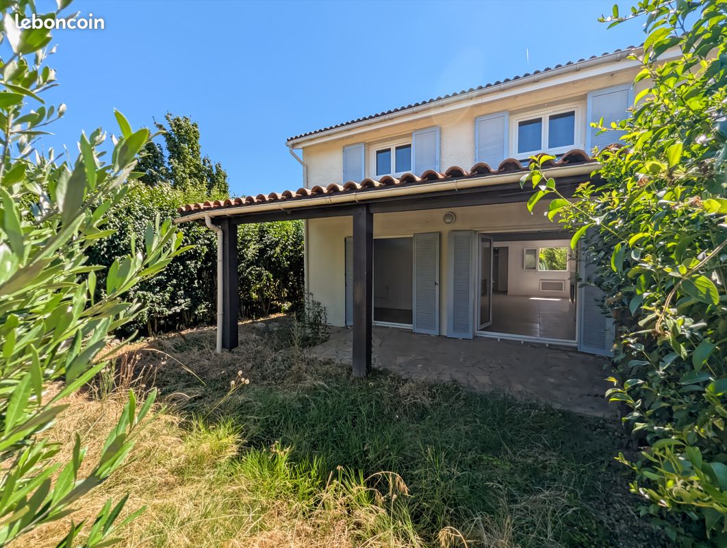 Maison 4 pièces 96 m² · à Fenouillet · 96 m² · 275 000 €