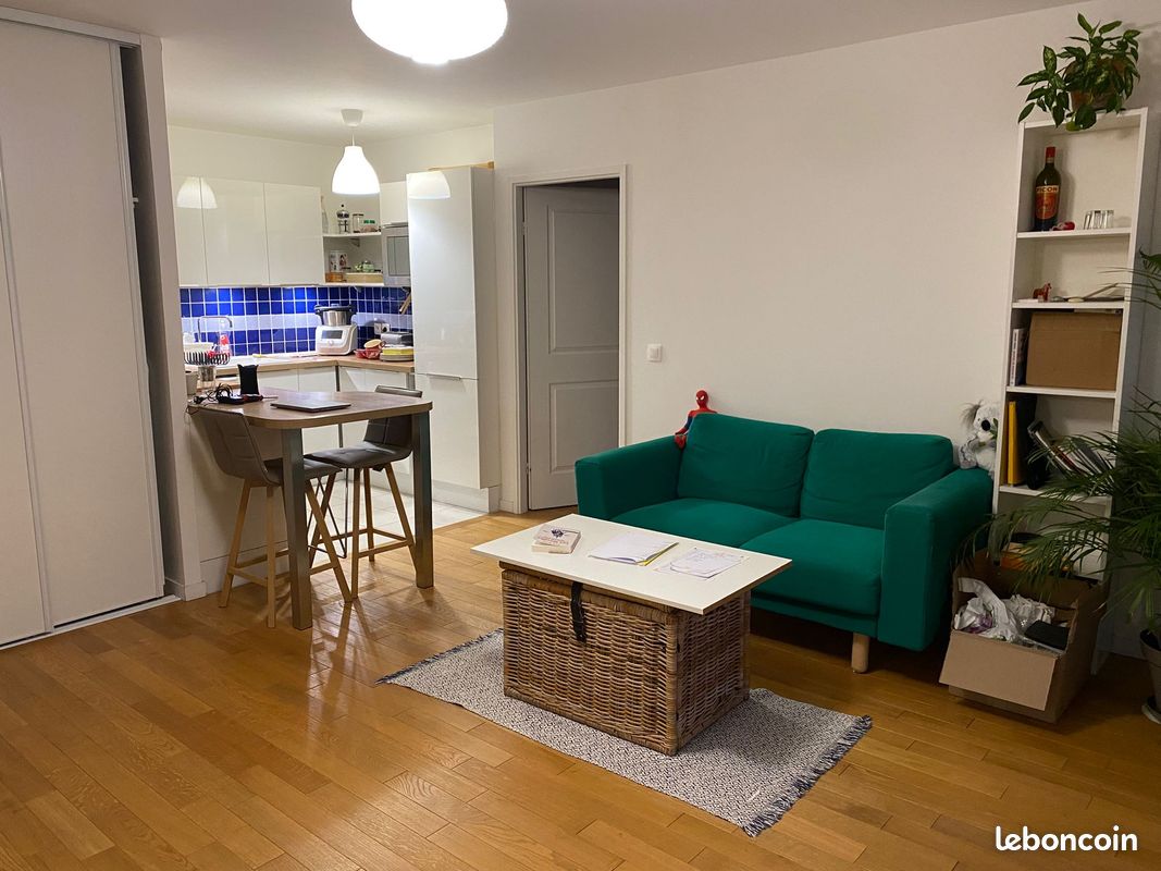 Appartement 2 pièces 48 m² · à Suresnes · 48 m² · 1 319 €/mois