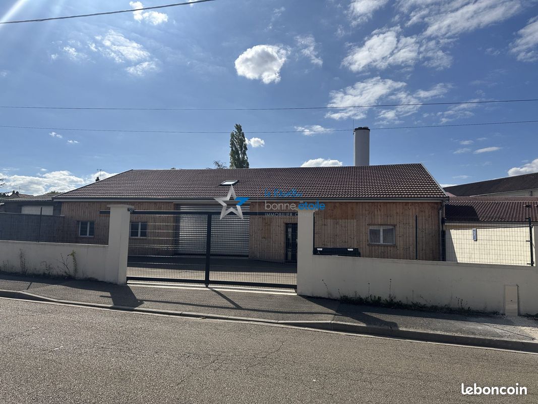 Maison 1 pièce 130 m² · à Chaumont · 130 m² · 99 000 €