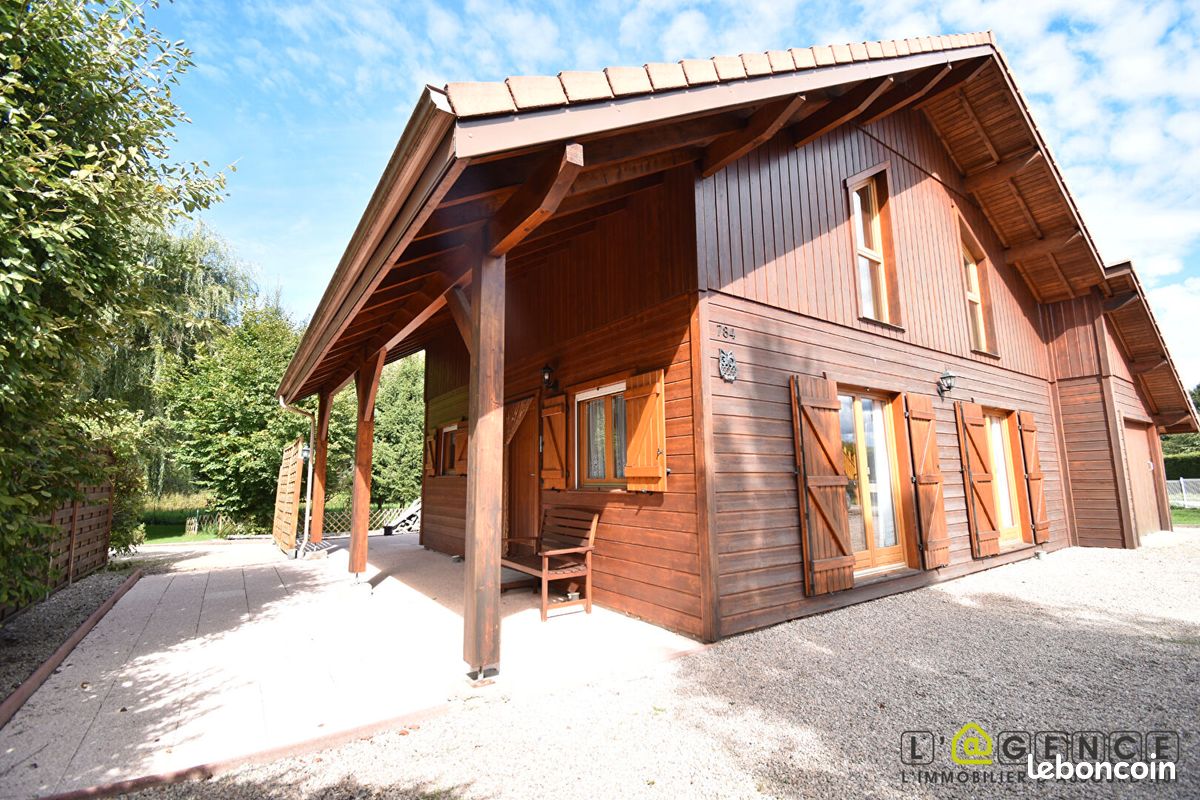 Maison 6 pièces 101 m² · à Saint-Léonard · 101 m² · 242 700 €