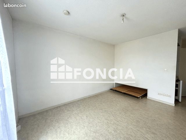 Appartement 1 pièce 21 m² · à Niort · 21 m² · 380 €