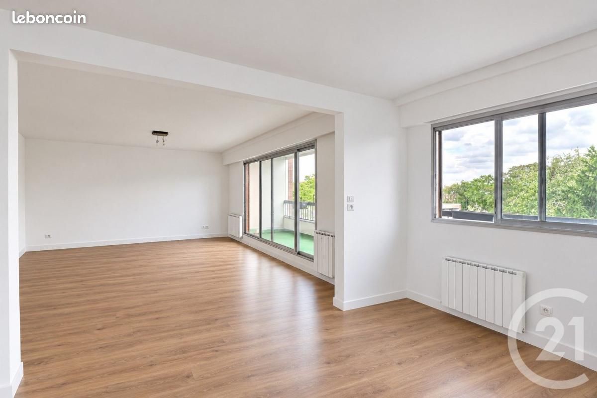 Appartement 3 pièces 99 m² · à Loos · 99 m² · 1 172 €/mois