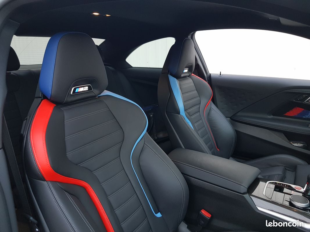 M2 G87 GARANTIE 24 mois BMW incluse neuve 6900 km - Carbone intérieur extérieur, Harman Kardon, Affichage tête haute, Sièges cuir électrique chauffant, Régulateur vitesse adaptatif, Chargeur induction (image 10)
