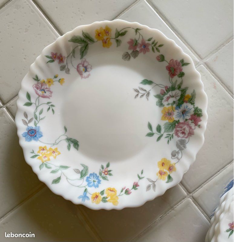10 assiettes à dessert Arcopal à fleurs (image 6)