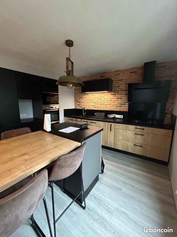 Immeuble 7 pièces 140 m² (image 1)