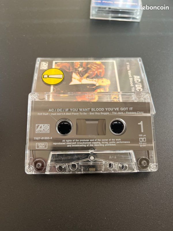 Cassette audio AC/DC (image 2)