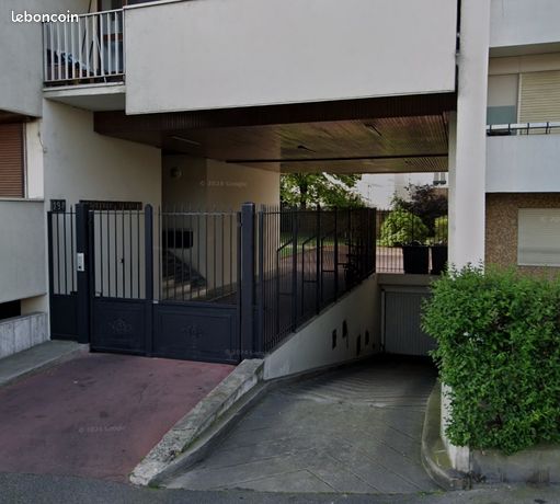 Lot de 2 places de parking - Champigny-sur-Marne