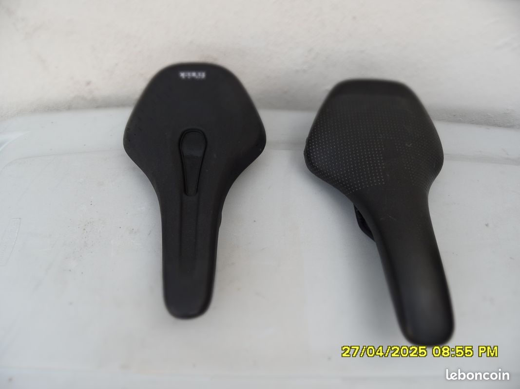 2 selles de VTT (image 1)