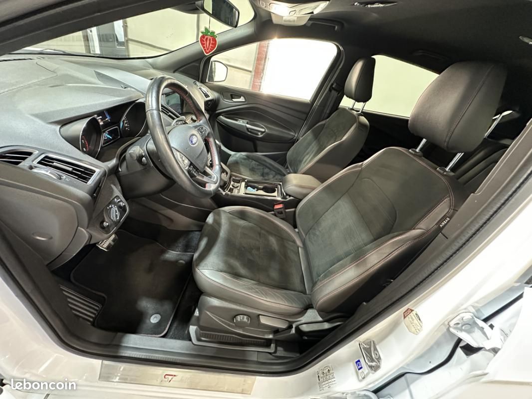 Ford Kuga 1.5 EcoBoost 182 4x4 BVA6 ST-Line +60000KMS +CAMERA (image 17)