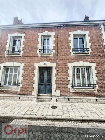 Maison 5 pièces 227 m²