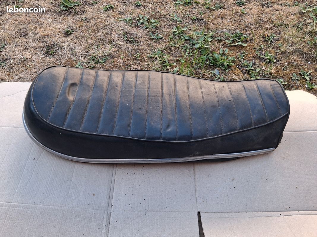 Selle As3 Yamaha 125 rd (image 3)