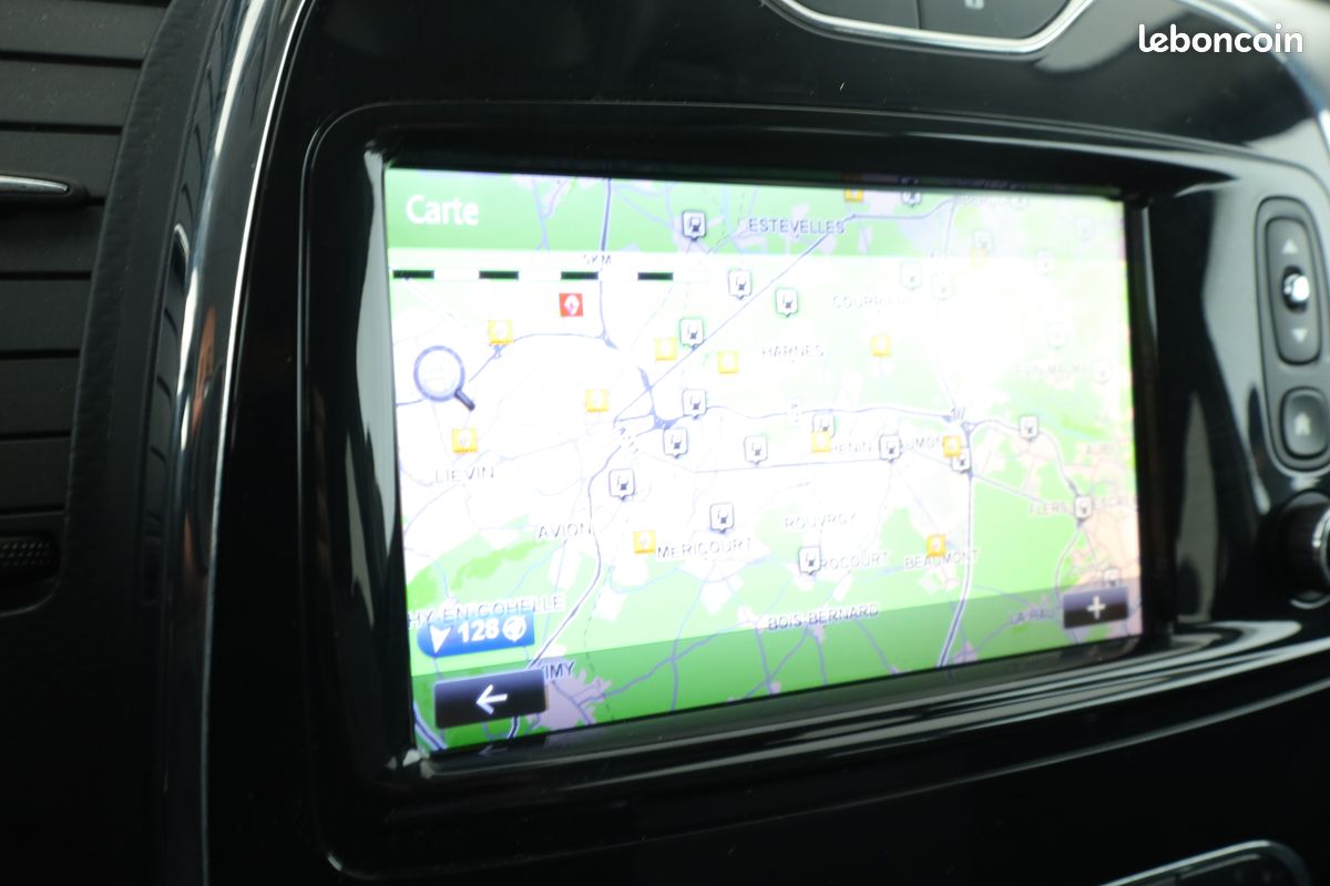 Renault Captur 1.5 dCi Intens Eco2 EDC 90 ch (image 18)