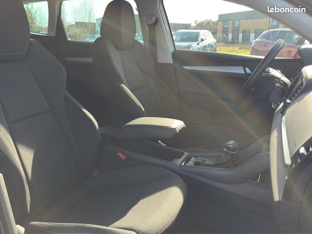 SKODA KAROQ 1.5 tsi 150 selection dsg7 (image 16)