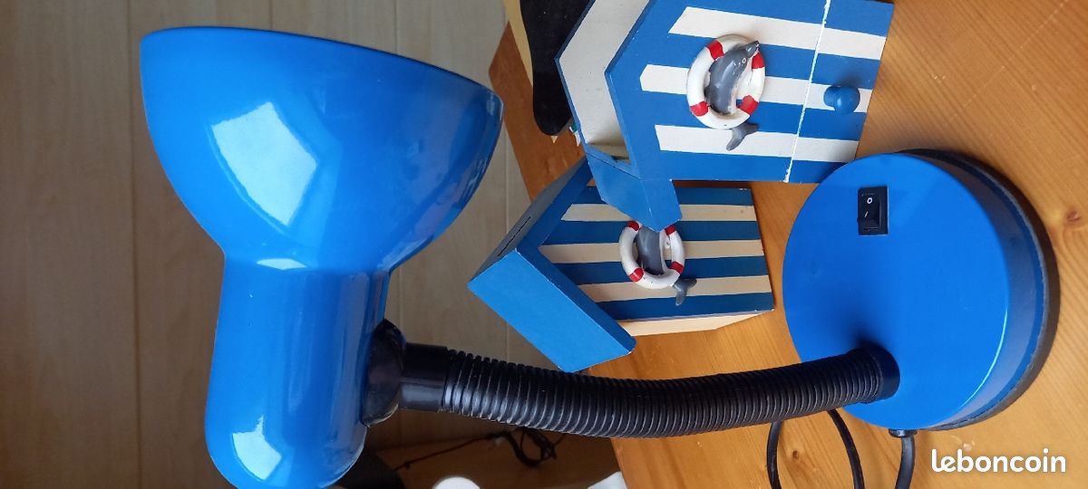 Luminaire avec boite à crayon et tirelire (image 3)