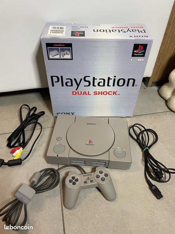 Console PS1 SCPH 5002 D'occasion Avec Manette - Sony PlayStation 1 Bon état
