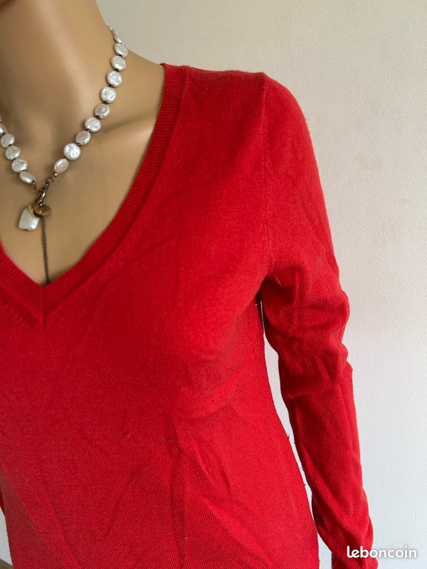 Pull rouge orangé avec col en V GAP taille S état satisfaisant (bouloches) (image 6)
