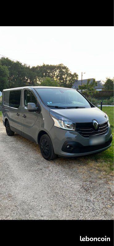 Vends Renault trafic 3 5 places 2016 (image 3)