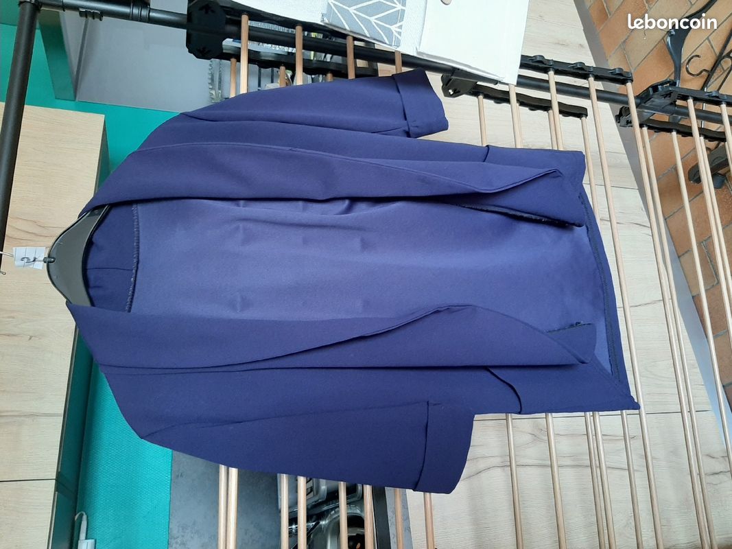 Vestes (image 1)