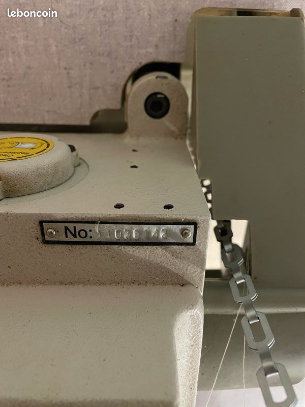 Machine à coudre (image 5)