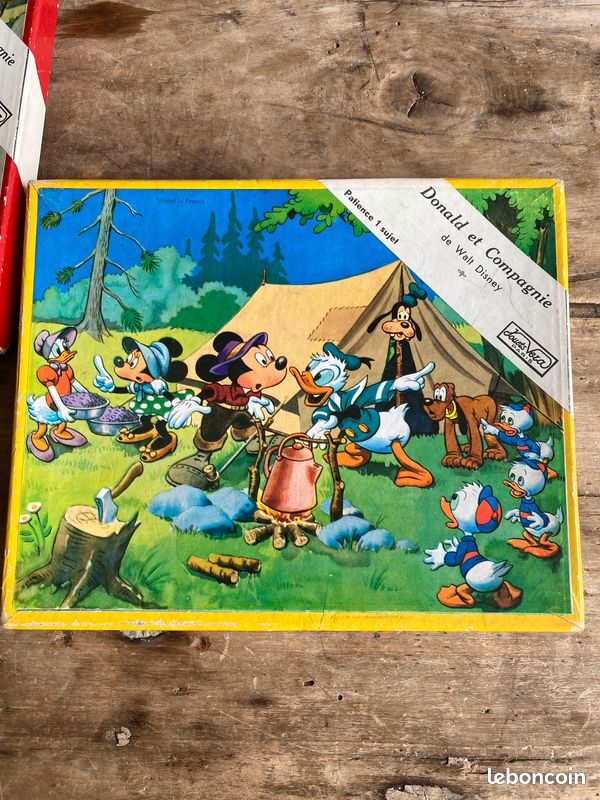Vintage ancienne boîte JOUETS VERA puzzles Disney