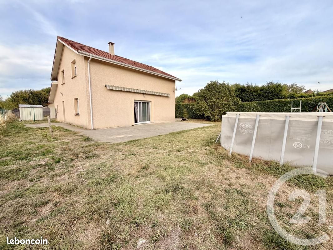 Maison 5 pièces 134 m² · à Aoste · 134 m² · 329 000 €