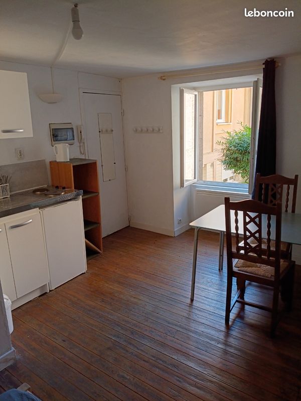 Appartement 10 pièces 17 m² · à Laval · 17 m² · 360 €/mois