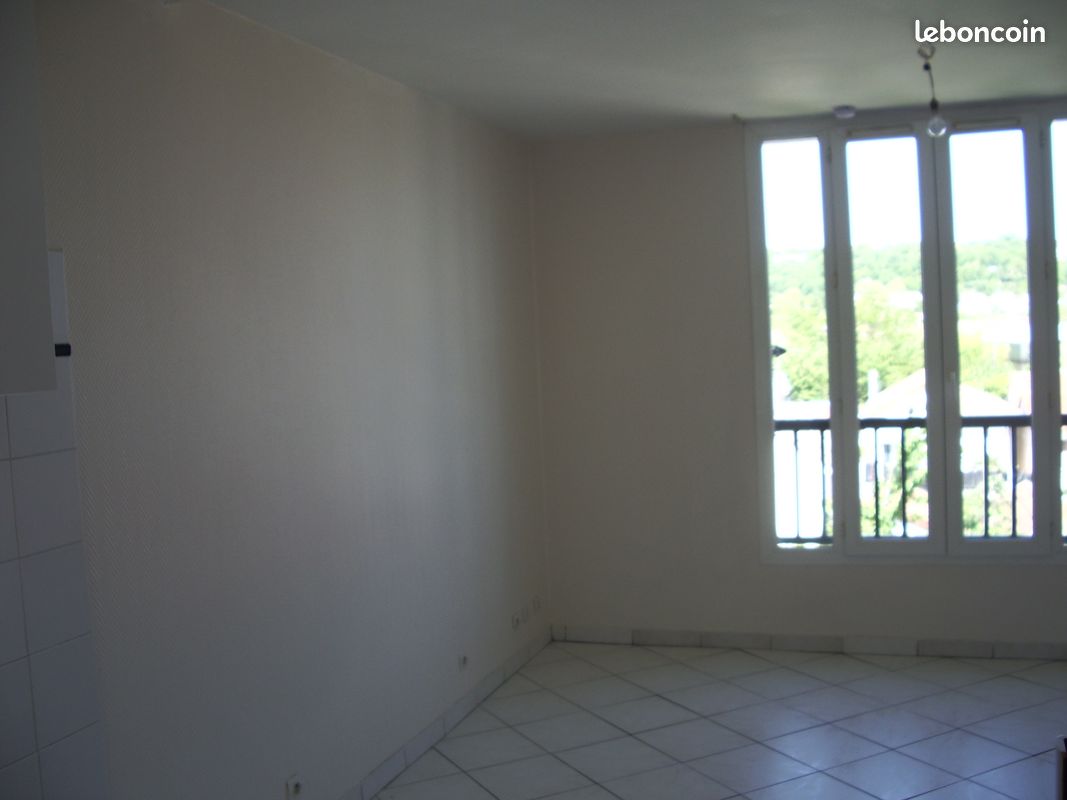 Appartement 1 pièce 20 m² · à Rueil-Malmaison · 20 m² · 590 €/mois