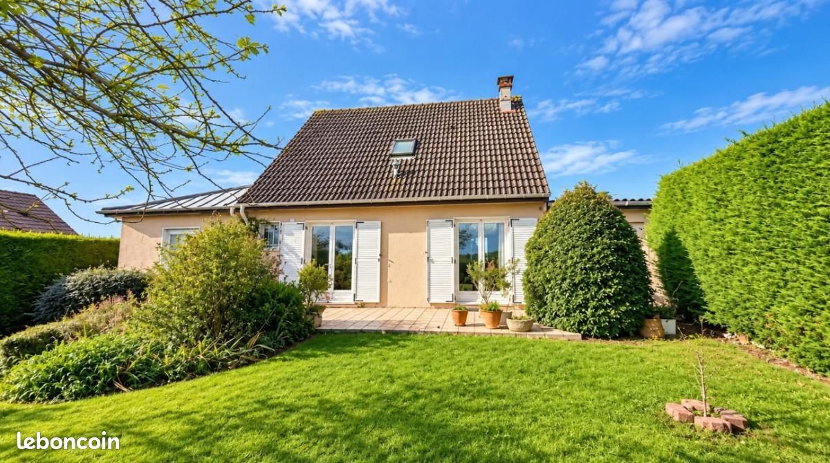 Maison 5 pièces 122 m² · à Saint-Léonard · 122 m² · 241 500 €
