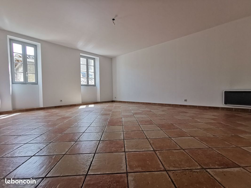 Appartement 5 pièces 99 m² · à Avignon · 99 m² · 1 099 €