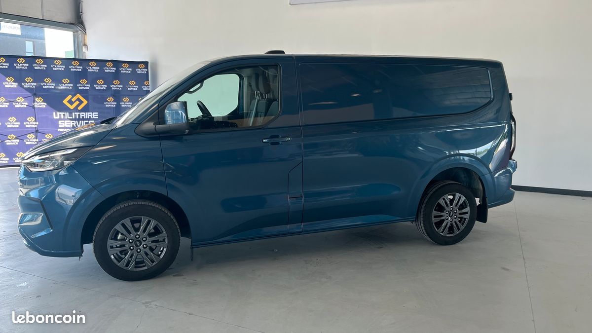 32 990 HT - Ford CUSTOM FG 320 L1H1 2.0 170 BVA8 LIMITED / 6700 KMS (image 3)