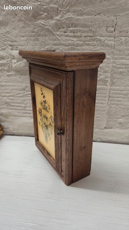 Petite Armoire à Clés Avec Décoration Révolution Française - Tableau Magnétique Verre Trempé