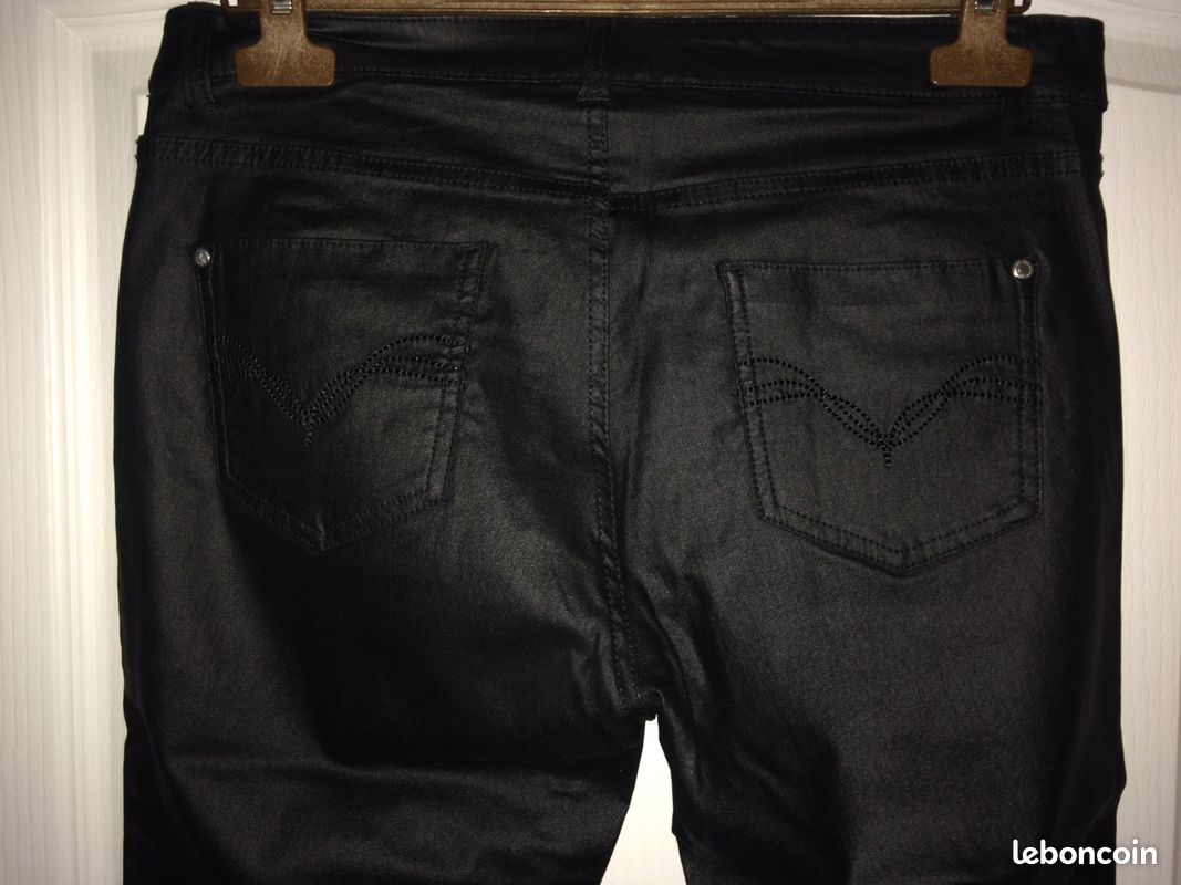 Pantalon enduit slim noir (image 6)