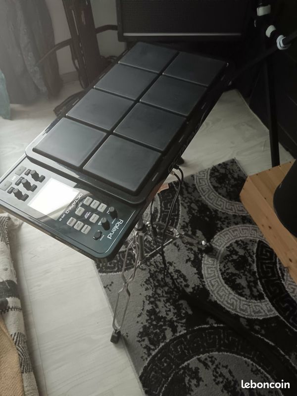 Vends OCTAPAD SPD-30 V2 BK Roland + Trépied + Mode d'emploi en français (image 3)