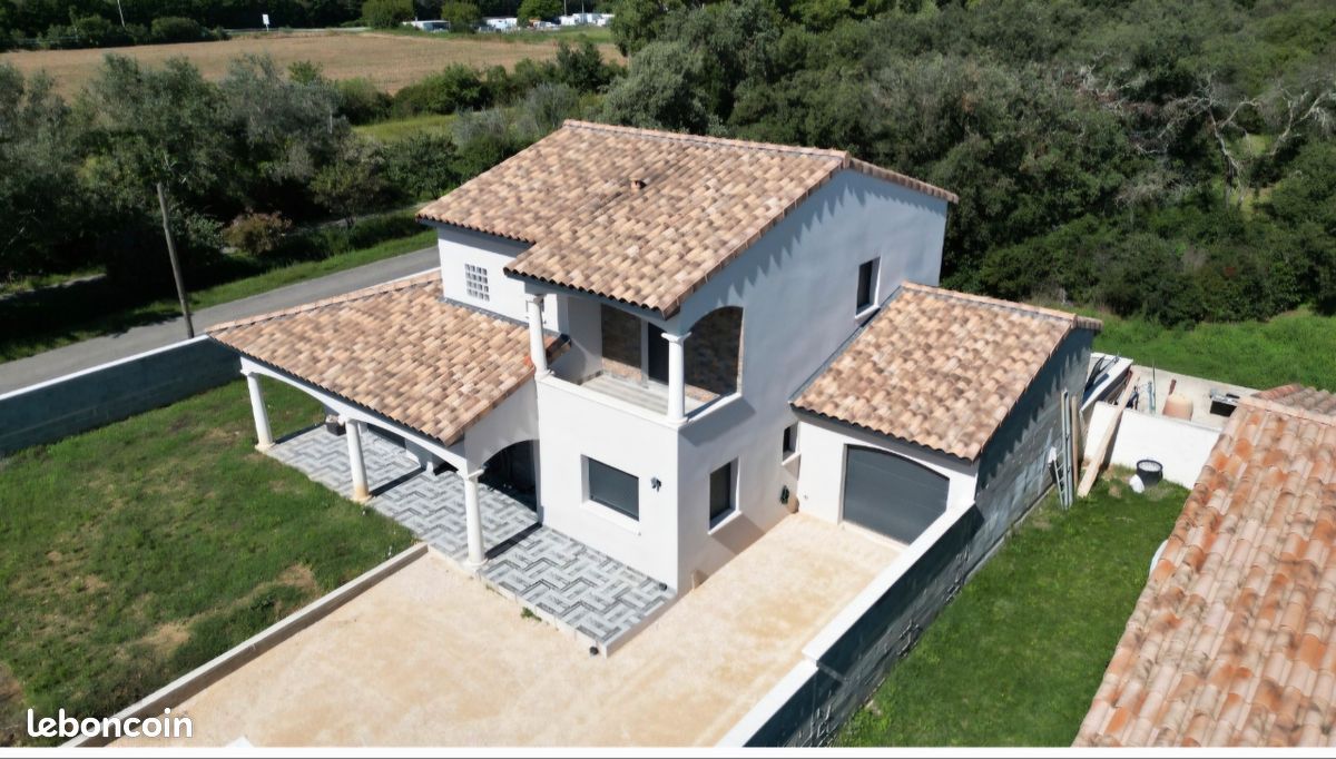 Maison 6 pièces 159 m² · à Pierrelatte · 159 m² · 340 000 €
