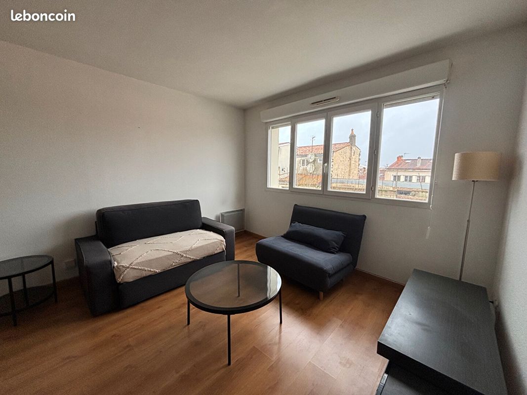 Appartement 3 pièces 55 m² · à Bordeaux · 55 m² · 915 €